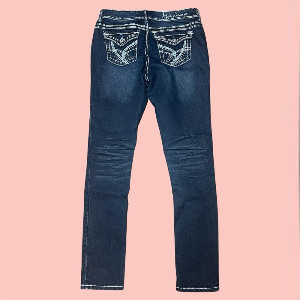 Y2K skinny jeans with white and blue stitching